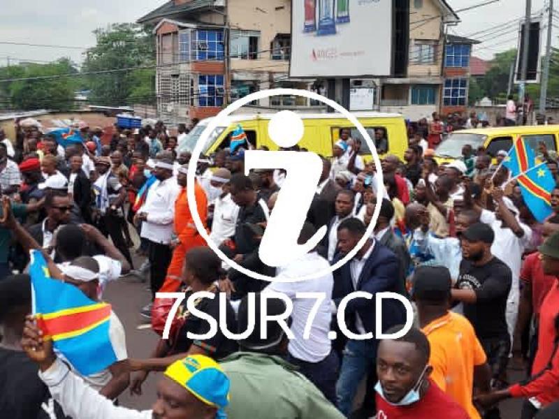 7SUR7